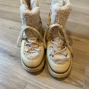Size 9 Sam Edelman Cream Winter Boots